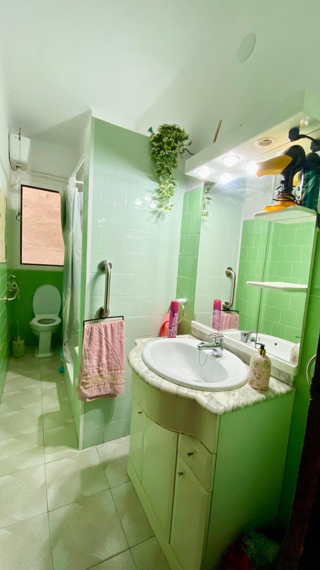 Habitacion Barato En Piso Familiar Compartido El Centro De La Ciudad Cerca De La Estacion De Autobuses Tarragona Kültér fotó